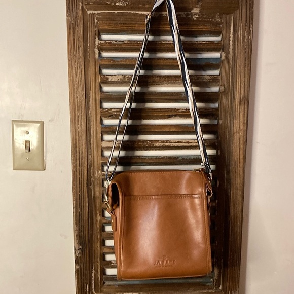 JW HULME CO EDITOR CORRESPONDENT BROWN SADDIE HERITAGE SHOULDERBAG LEATHER - Picture 10 of 13